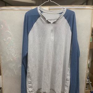 Lululemon Mens XL two toned long sleeve